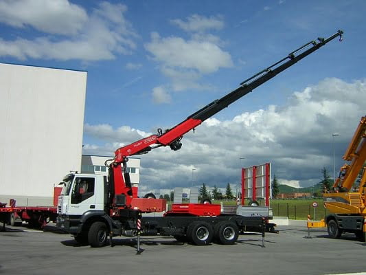 camion grua articulado